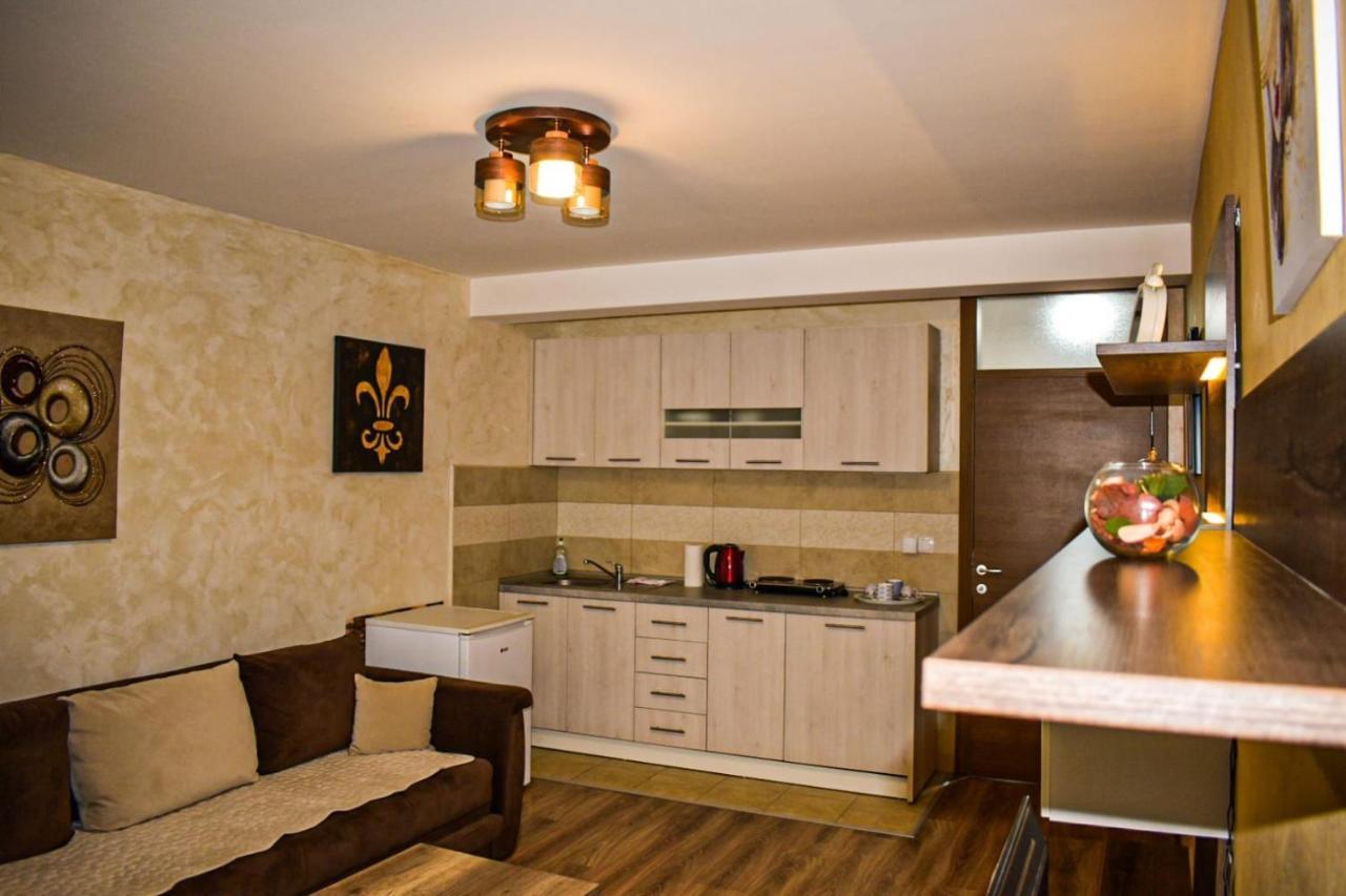 Avio Apartmani 2018 Novi Pazar Exteriér fotografie