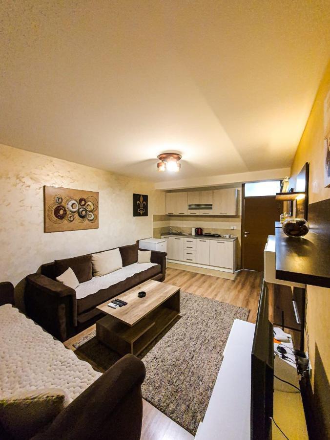 Avio Apartmani 2018 Novi Pazar Exteriér fotografie