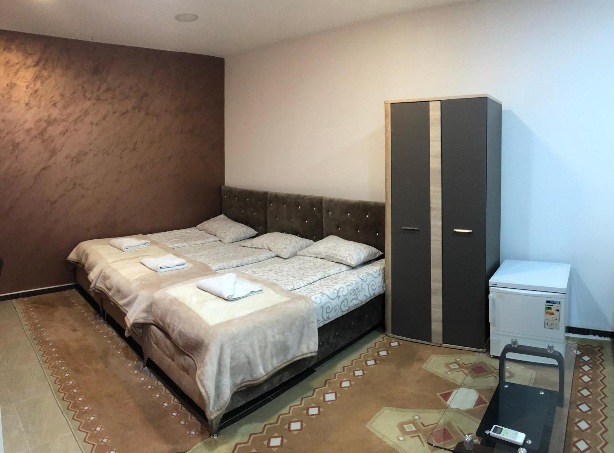 Avio Apartmani 2018 Novi Pazar Pokoj fotografie